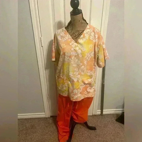 Dickies Other - Scrubs by dickies for woman size medium flower top orange and yellow